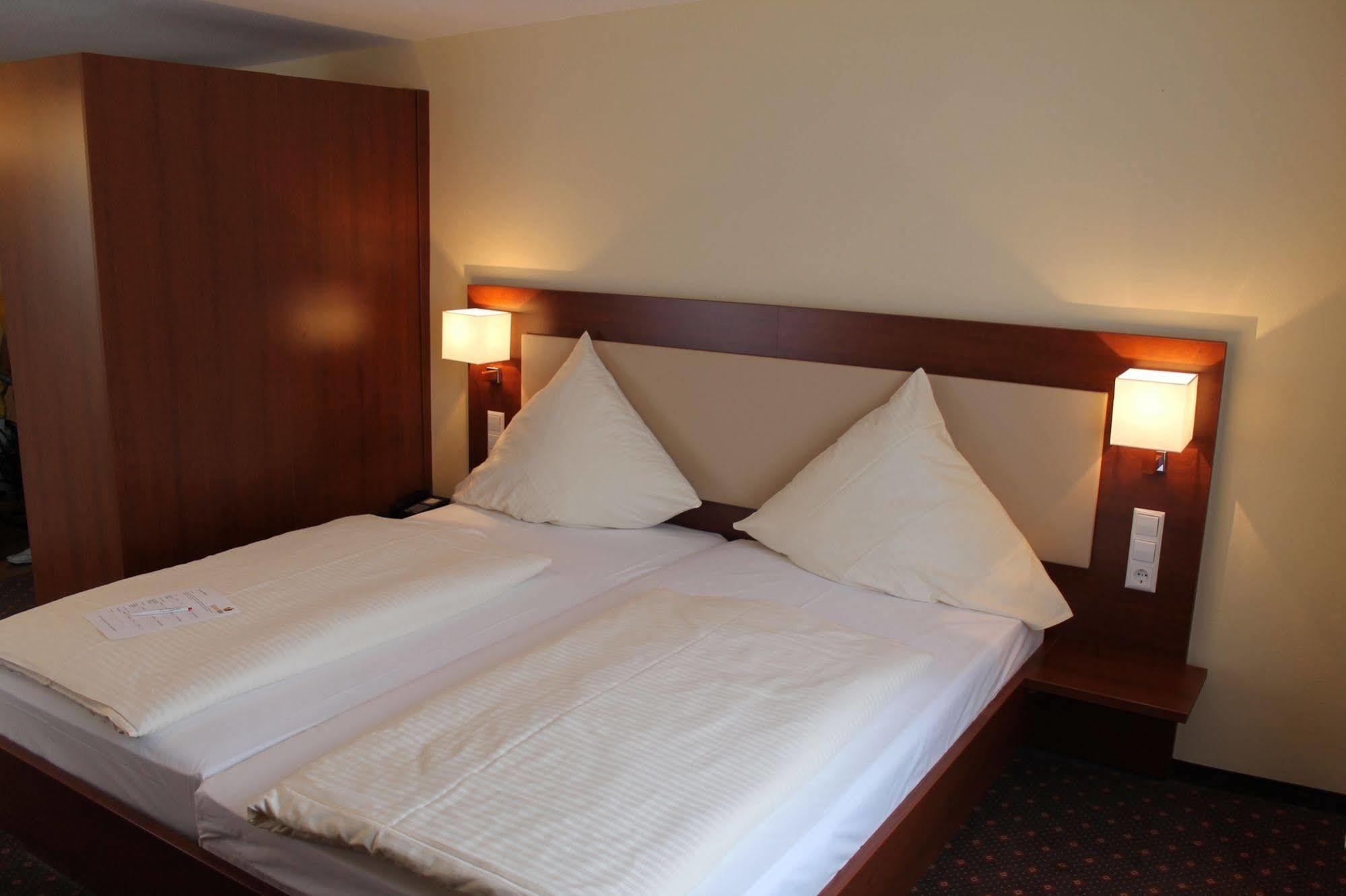 Stadt-Gut-Hotel Gasthof Goldener Adler Schwäbisch Hall Eksteriør bilde